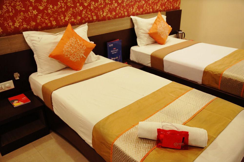 Oyo Rooms Yerwada Chowk 푸네 외부 사진